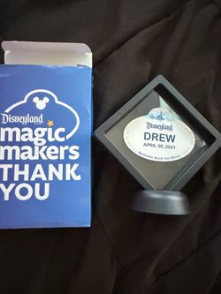 Disney name tag