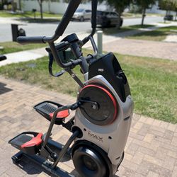 Elliptical Bowflex M5 Barely Used  With Monitor and Mat