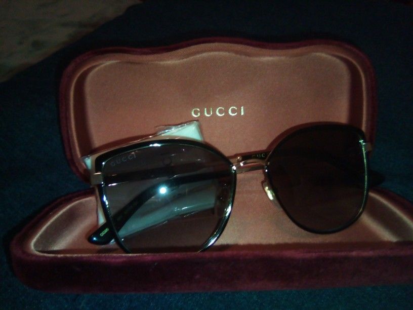 Gucci Sunglasses Women's 