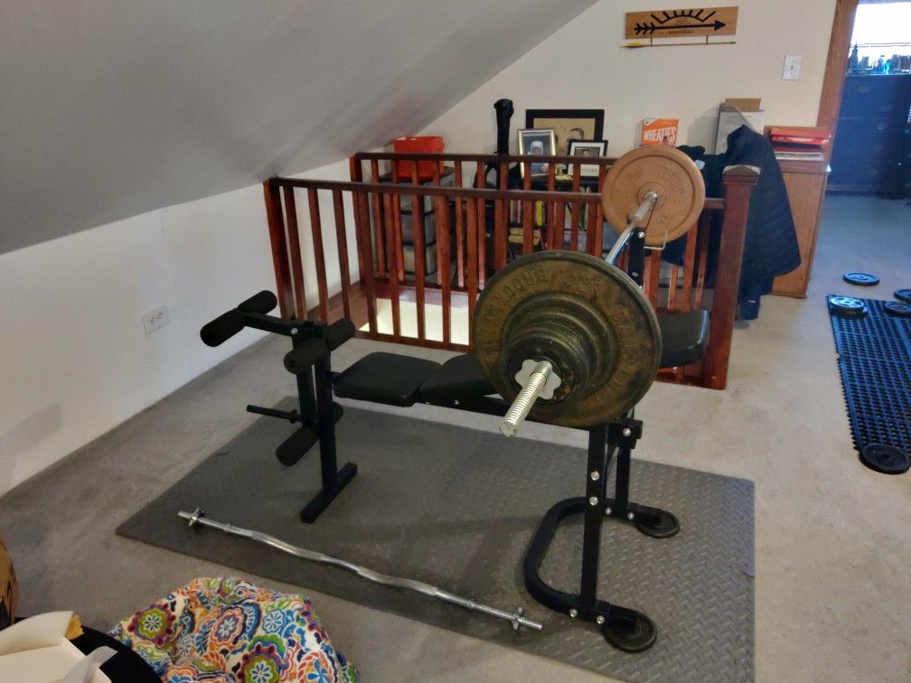 Adjustable Weight Bench + Barbell and Weights /w accessories