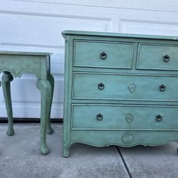 Dresser set 