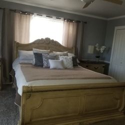 Vintage Wood King Bed 