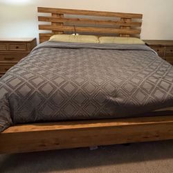 Solid Wood King Size Bed 