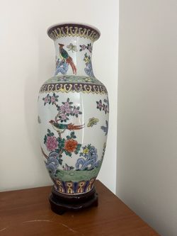 Traditional Chinese Vase with Wood Base