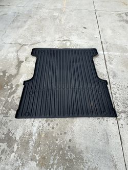 Truck Bed Mat for 2022-2024 Toyota Tundra, 5.5' Bed