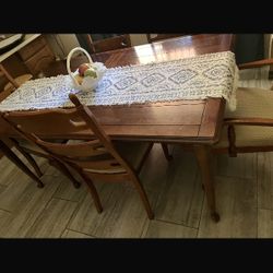 Se Vende Mesa De Comedor Extendible / Extendable Dining Table for Sale