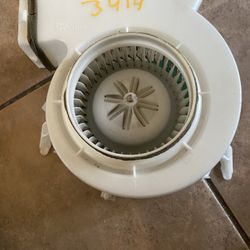 Camry Hybrid Battery Pack Cooling Fan Tested OEM Clean 