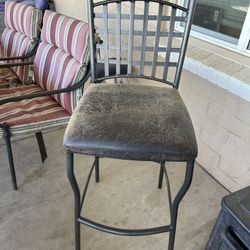 bar stool $25