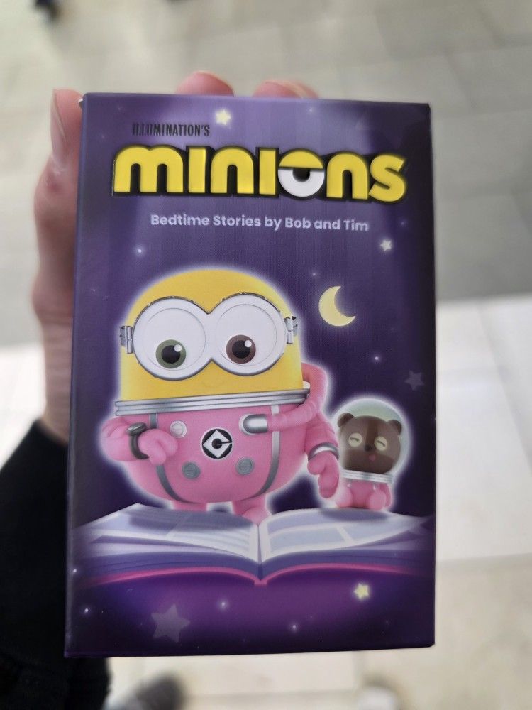 Pop Mart Minions bedtime figure