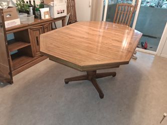 Dinning Room Table And 6 Chairs