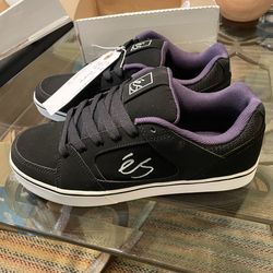 New eS skateboarding shoe - Size 9 Men/ 10.5 Women - sales sample early 2000s