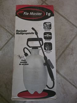 1 Gallon Pump up Sprayer. New in Box