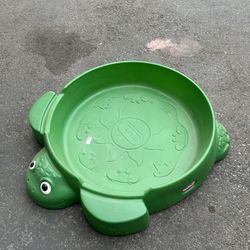 Kids Turtle Sand Box With Cover