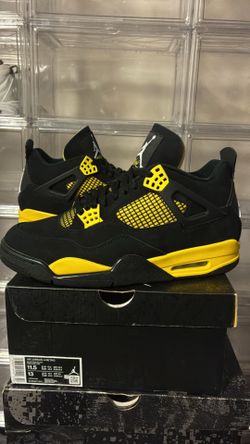 Jordan retro 4 thunder sz 11.5