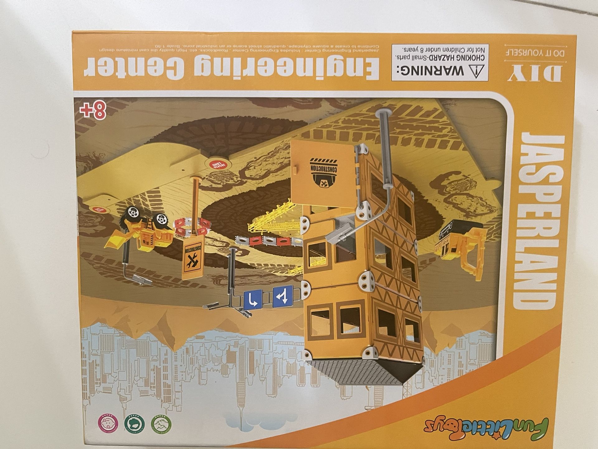 FunLittleToys   Jasper Land 