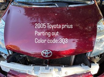 2005 Prius parts available- PARTING OUT VEHICLE