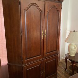 Wood Tv Entertainment cabinet