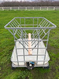 No waste hay feeder