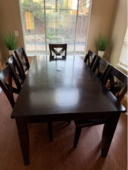 Dining room table with 8 chairs