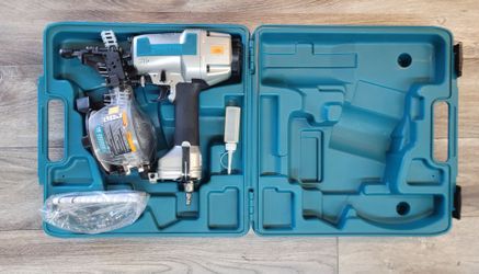 Makita HR2641 8 Amp 1" SDS-Plus AVT Rotary Hammer w/ Handle Hard Case