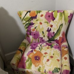 Accent chair