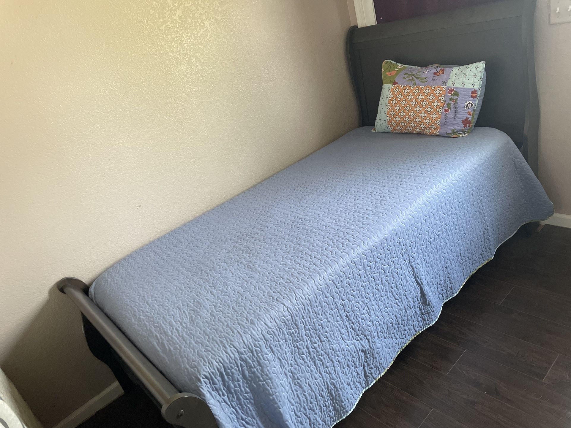 Cama Individual/ Twin Bed