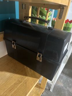 Vintage lunchbox w/ thermal