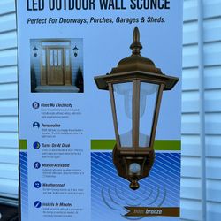 A Pair Outdoor Solar Lights 