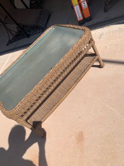 Outdoor Wicker Coffee Table with Glass Top