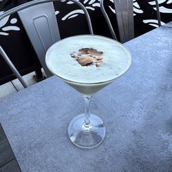 Restaurant patio tables & chairs