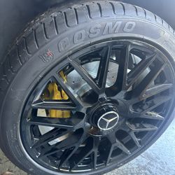 Brand New 19 Inch Gloss Black Rims For Any Mercedes With A 5x112 Bolt Pattern 