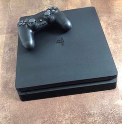 PS4 slim great condition