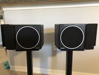 Very rare find. Bose 201 Series I / Series 1 speakers - 1982 Vintage speakers in excellent condition. A must have for any Bose audiophile enthusias