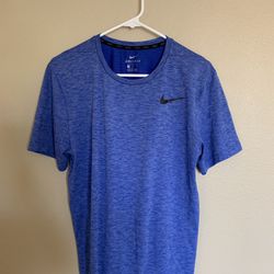 Men Nike Blue Shirt Dri-Fit Polyester Medium. Used Good Condition.