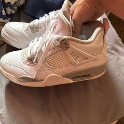 Jordan 4s