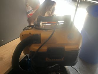 Dewalt vacuum