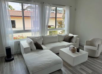 White Cloud Style Sectional Sofa with Chaise