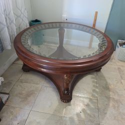 Round Wooden Coffe Table 