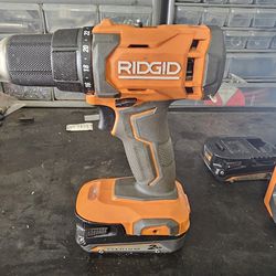 Rigid 1/4" Drill W/ 2 Batteries And Charger 