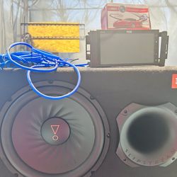JBL Bass pro 12 Subwoofer/ BOSS touchscreen radio