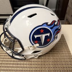 Vince Young Signed Titans Full Size Riddle Speed Replica Helmet (Schwartz COA)