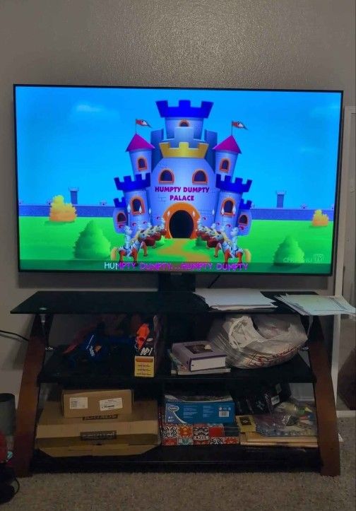 Samsung 4K UHD 55'inch Smart TV With Stand