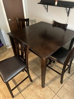 Dining Table With 4 Chairs