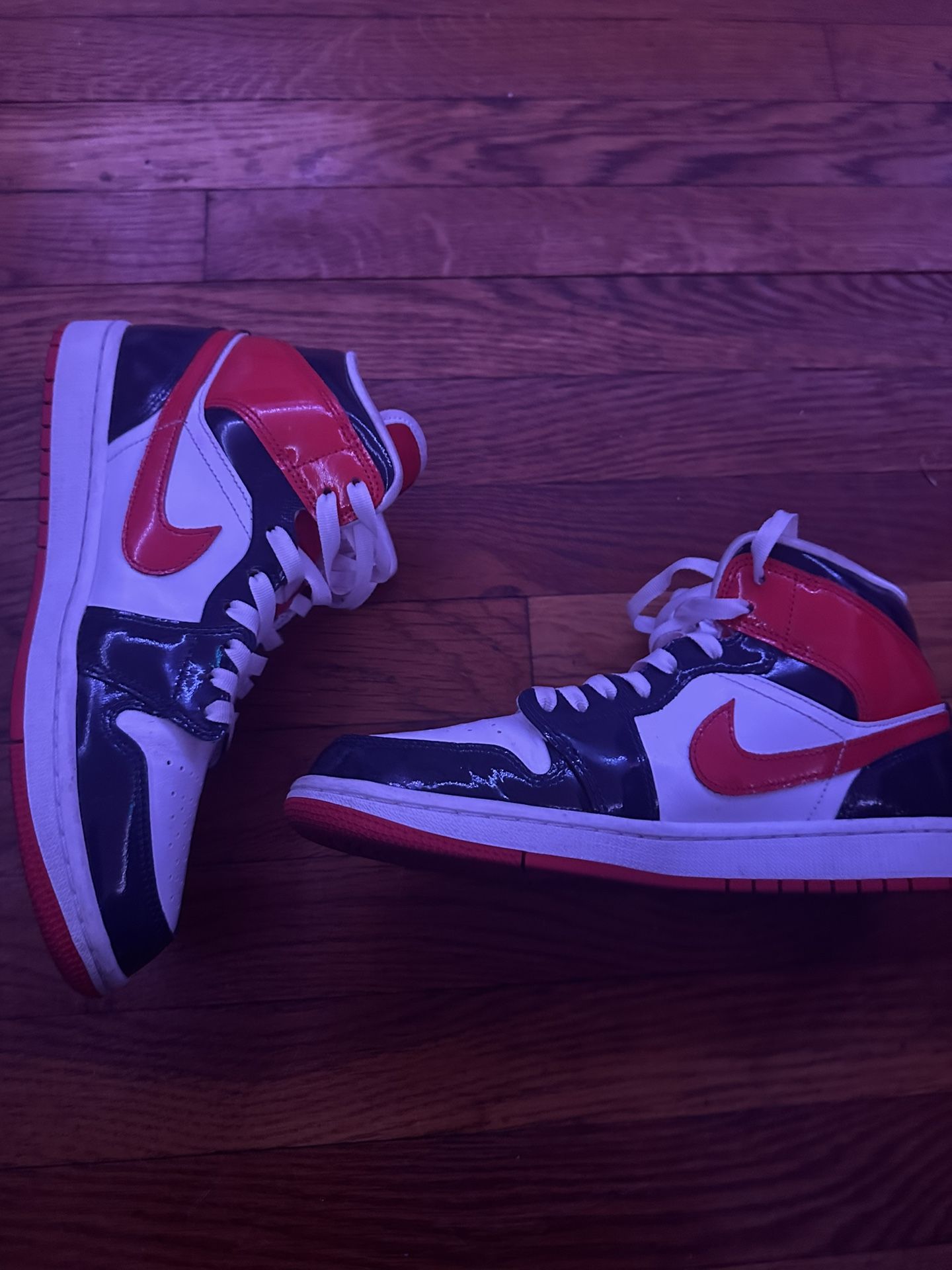 Air Jordan 1 Mid