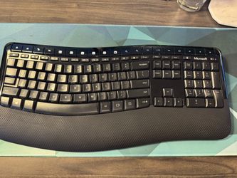 Microsoft wireless comfort keyboard 5050 model 1728