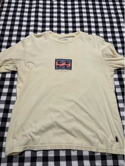 Yellow Billabonc T-shirt
