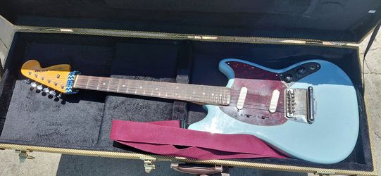 Squier Classic Vibe 60's Mustang Electric Guitar