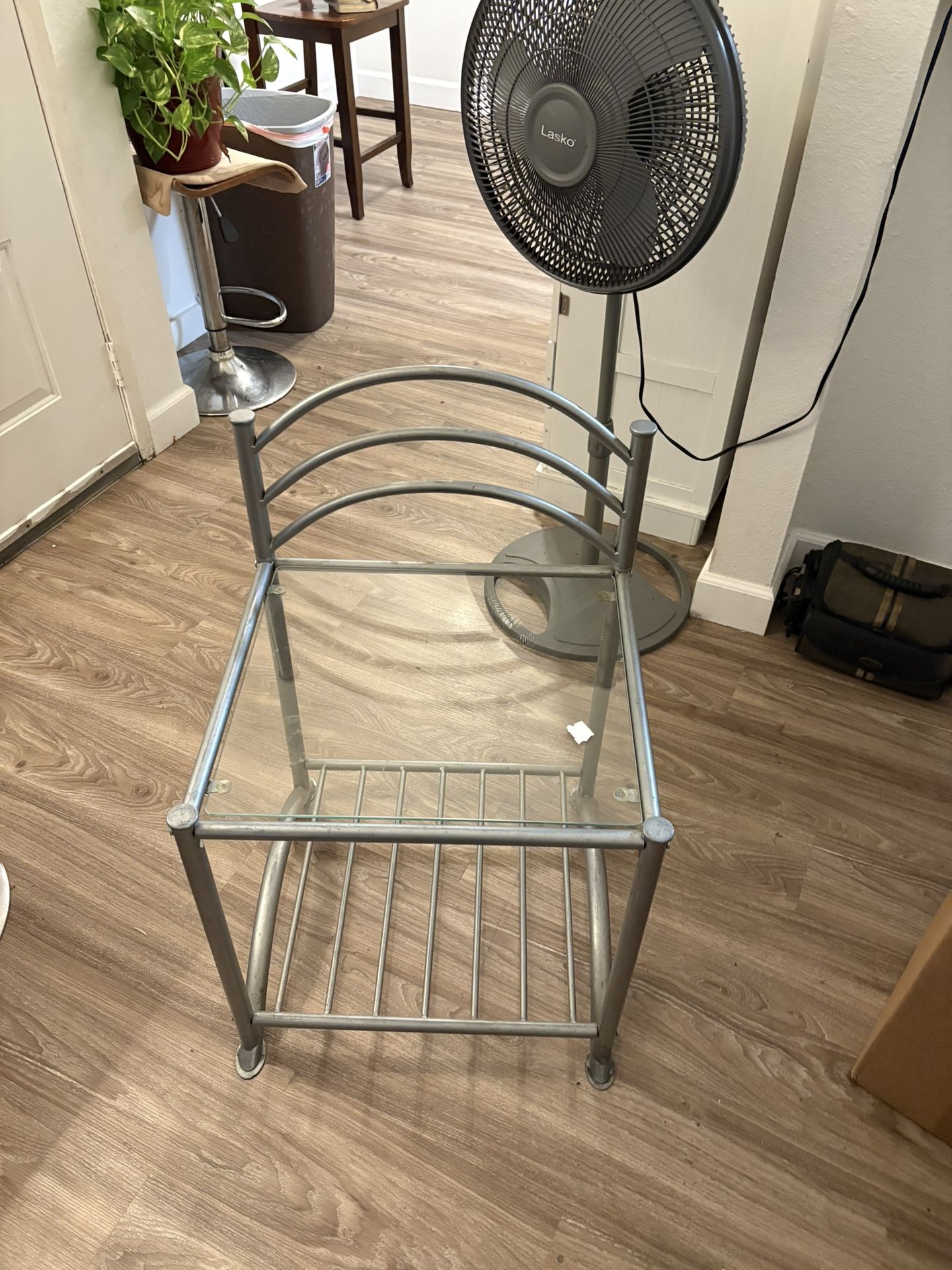 Heart, Coffee Table 2 Glass End Tables