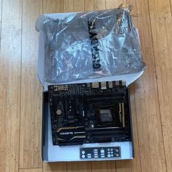 Gigabyte GA-X99-SLI Motherboard