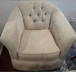 Cream Tufted Upholstered Swivel Accent Chair